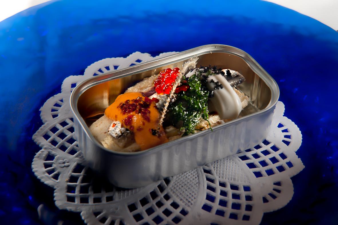 Gran Hotel La Perla Памплона Екстер'єр фото A tin of canned fish