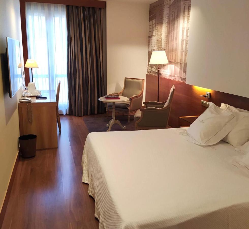 Gran Hotel La Perla Памплона Екстер'єр фото
